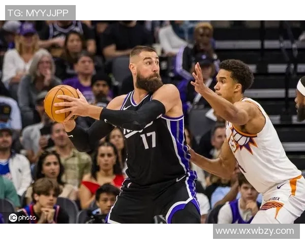 国王队凭借瓦兰22分10篮板和阿伦20分力克太阳队小萨贡献20分12篮板